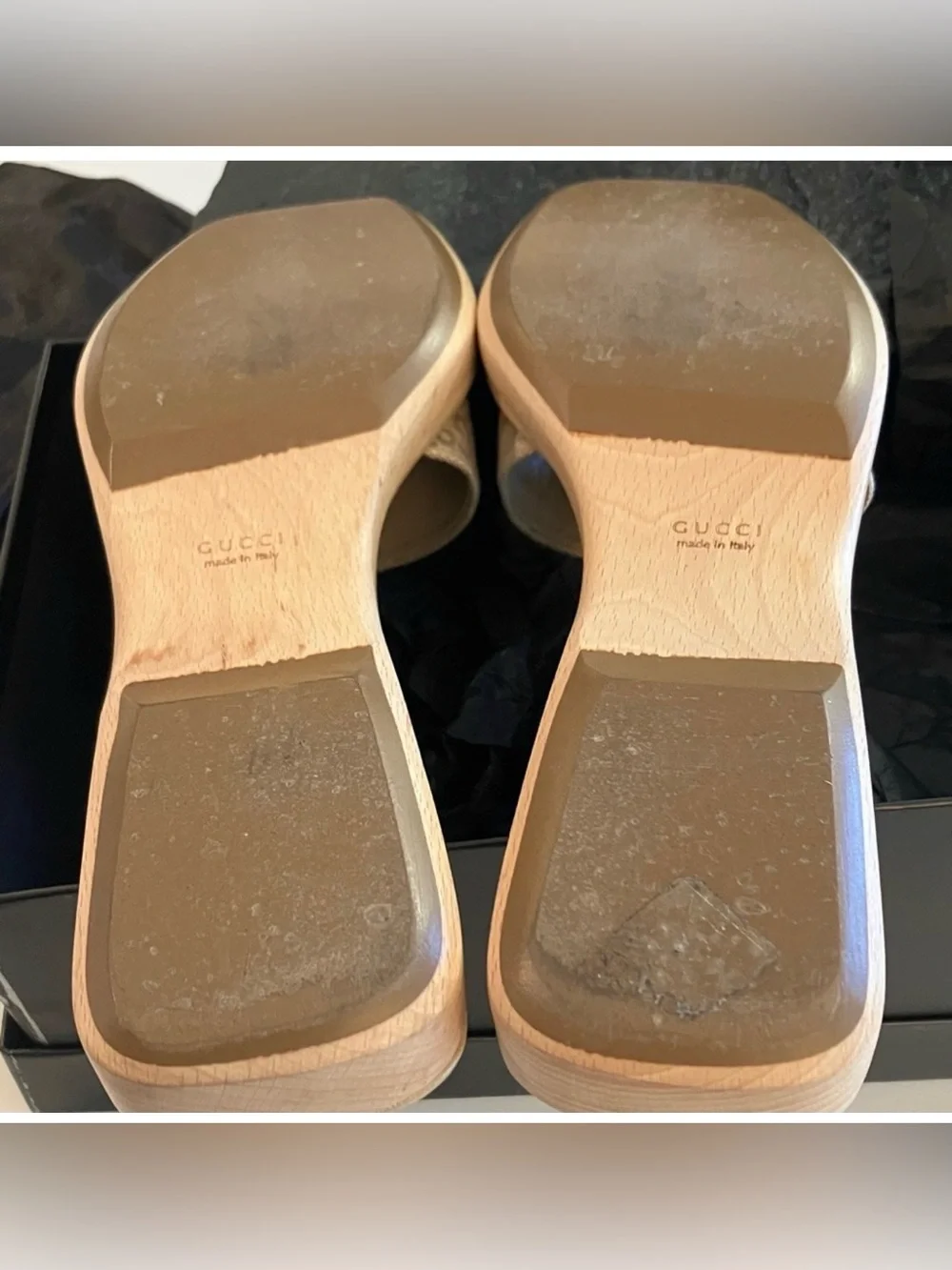 Gucci Beige Monogram Slide Sandals 9.5 - Picture 9 of 16